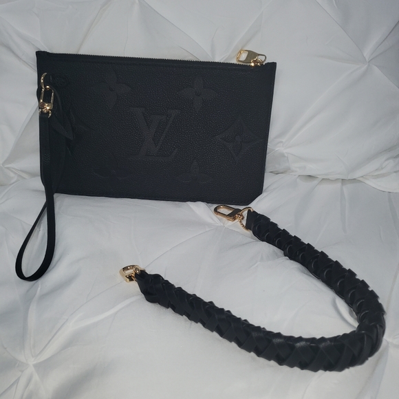 Louis Vuitton Neverfull Empreinte Pochette - Picture 6 of 14